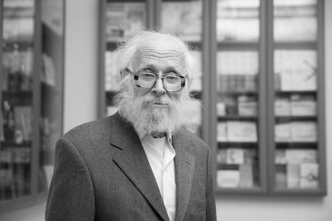 Иллюстрация к новости: Не стало Револьда Энтова